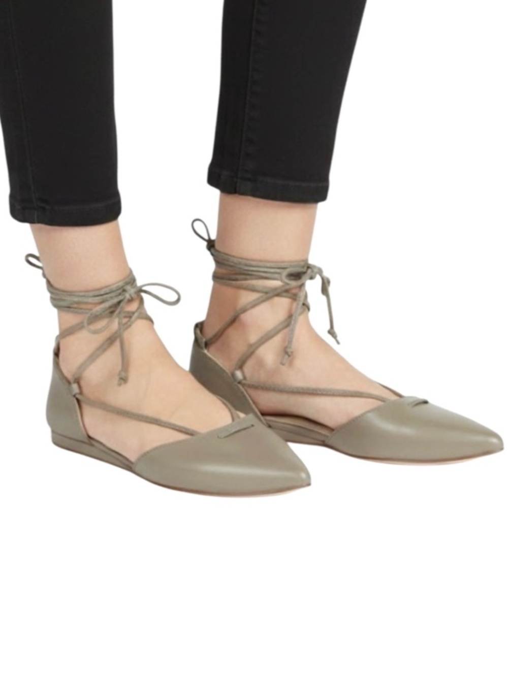 Vince Camuto “Vo-Hadia” Leather Pointed Toe Lace-Up Flats (NWT) (Size: 5.5 M)
